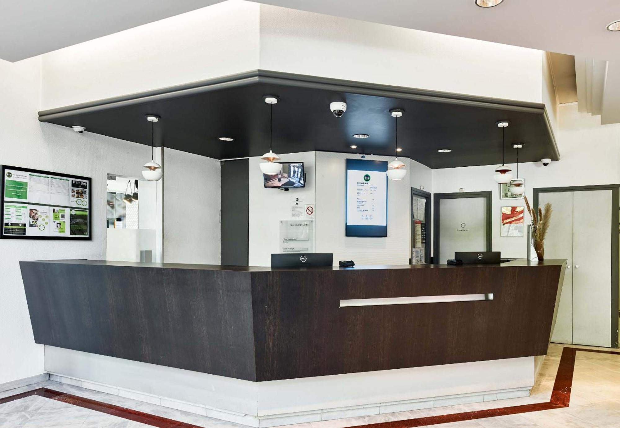 B&B Hôtel Saint-Quentin-en-Yvelines Centre Gare Montigny-le-Bretonneux Exterior foto
